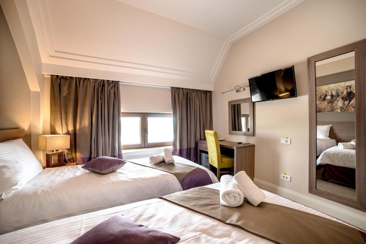 The Frontier Hotel Siret エクステリア 写真
