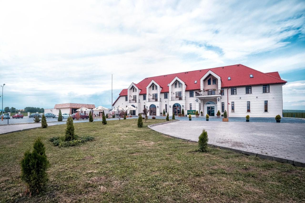The Frontier Hotel Siret エクステリア 写真